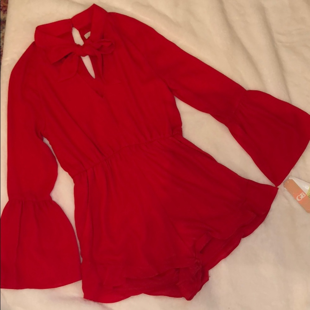 NEW Red Gianni Bini Long sleeve Romper.